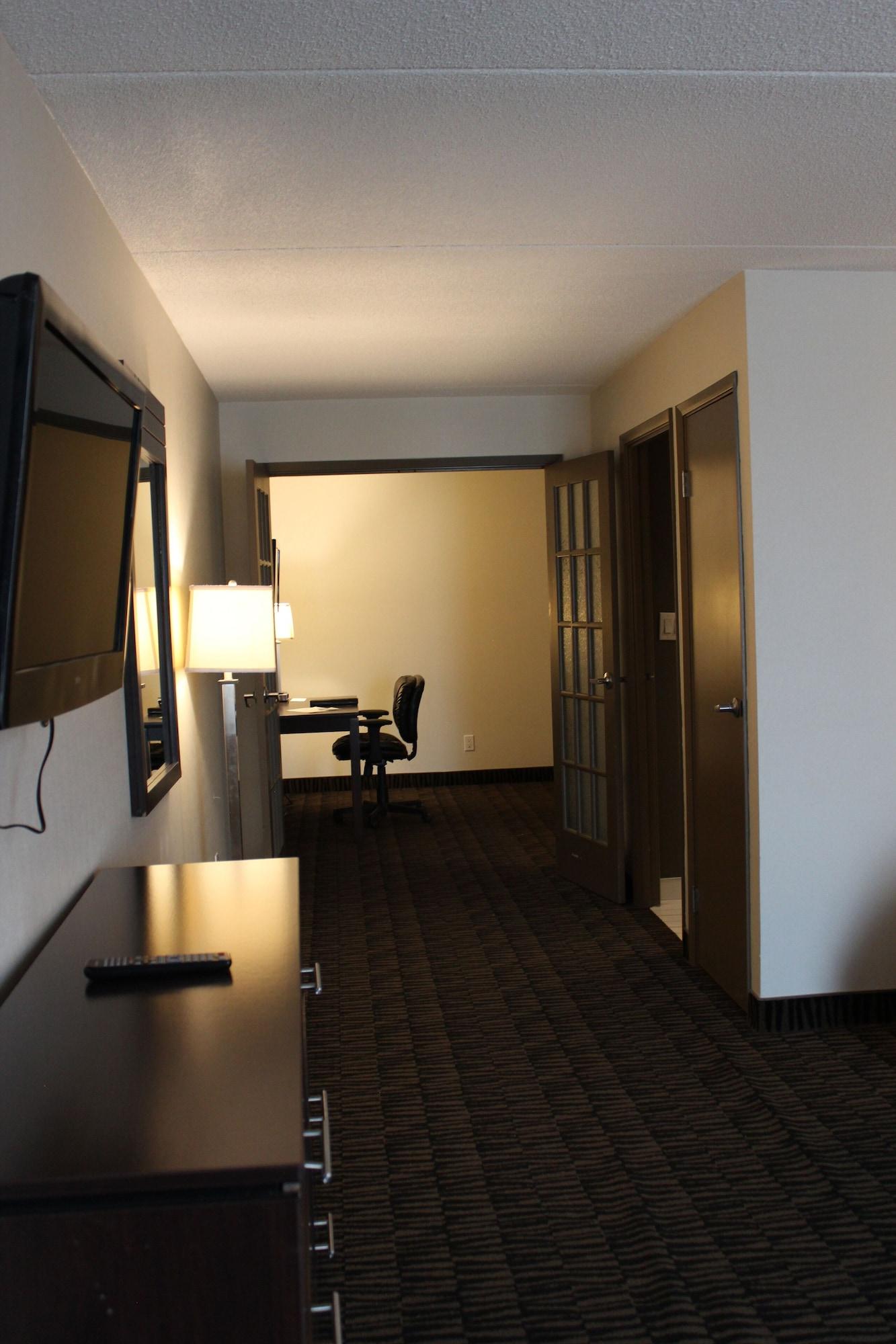 Hotel Ramada Plaza By Wyndham